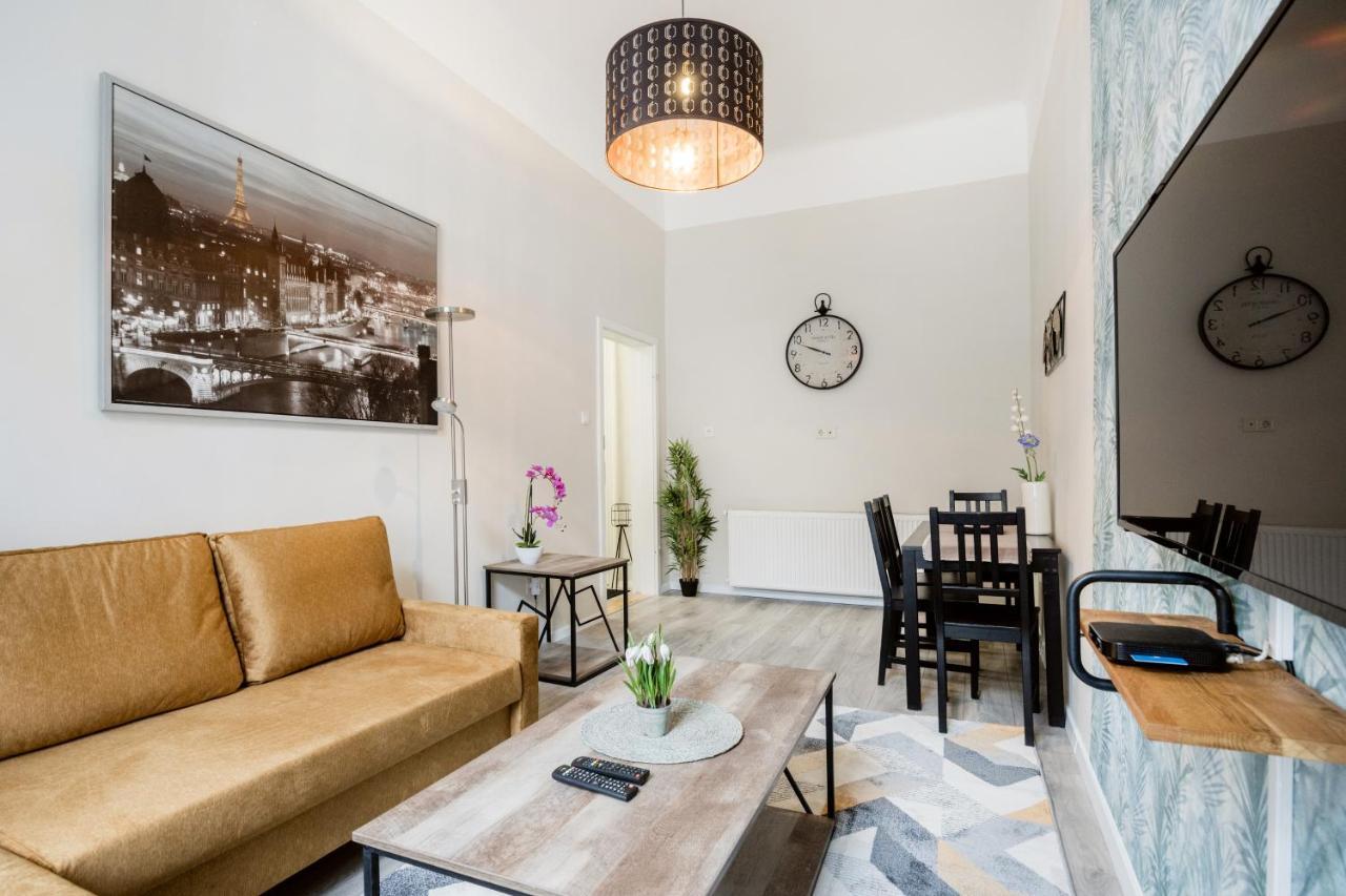 O Street 3 Bedroom Stylish Apartment Budapest Luaran gambar